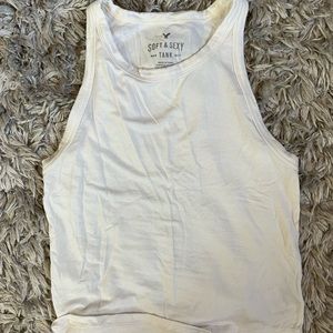 White tank cropped